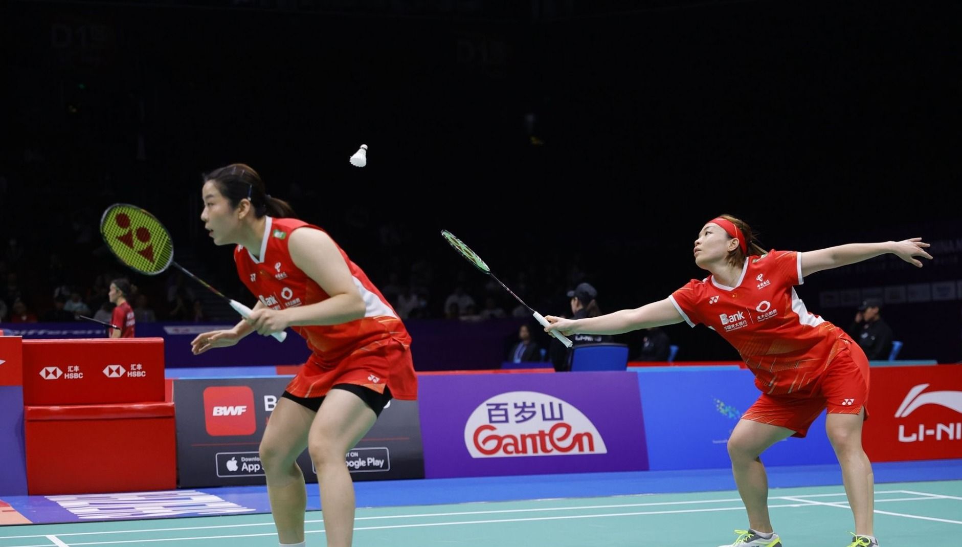 也反映出职 也反映出职