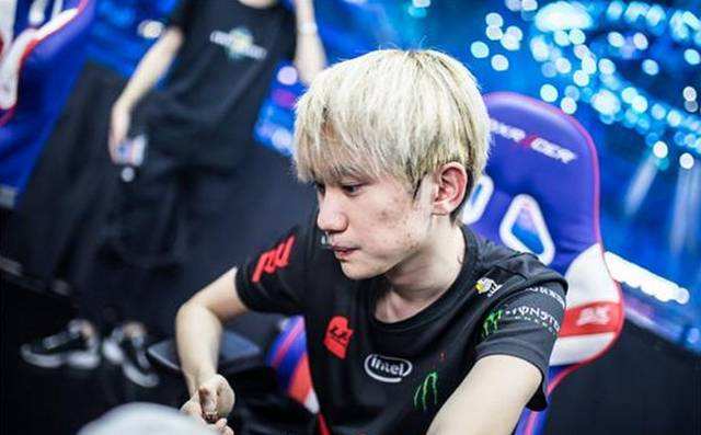 作为一名年 作为一名年