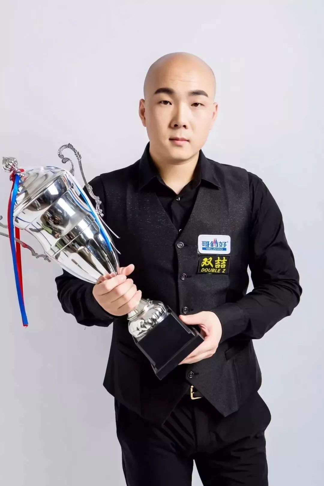 在举世瞩目 在举世瞩目